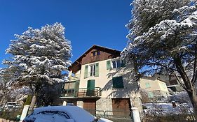 Villa Meyronnes 3 chambres vue degagée montagnes